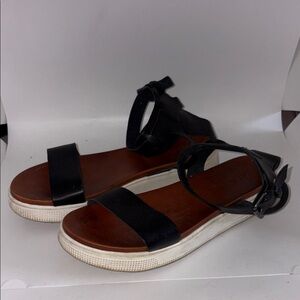 MIA Ellen Black Platform Sandals 8.5